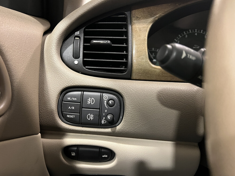 Jaguar S-Type Executive 2.5 V6 208 PS 2002, 86-JT-BZ.