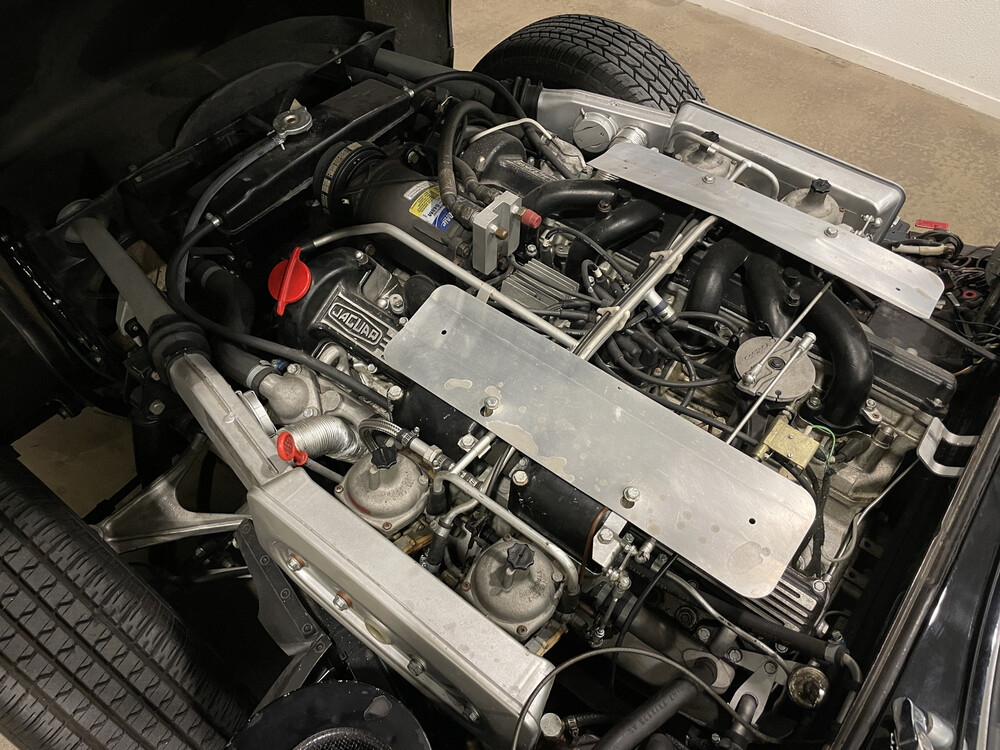 Jaguar E-Type Series III 5.3 V12 1973, NL-kenteken
