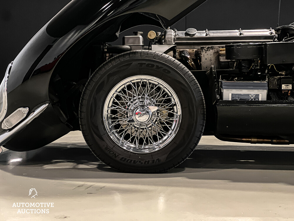 Jaguar E-Type Series 1 OTS 4.2 Zes-in-Lijn Cabriolet 1967, DZ-73-87