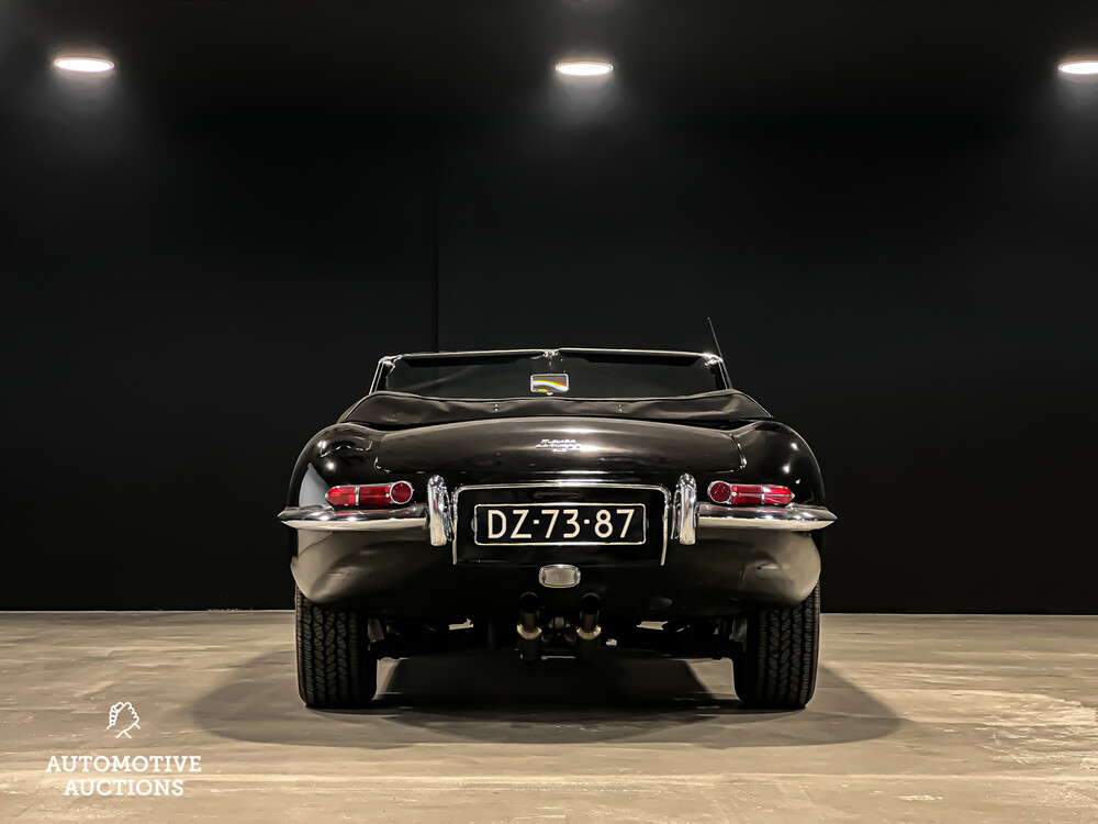 Jaguar E-Type Series 1 OTS 4.2 Zes-in-Lijn Cabriolet 1967, DZ-73-87