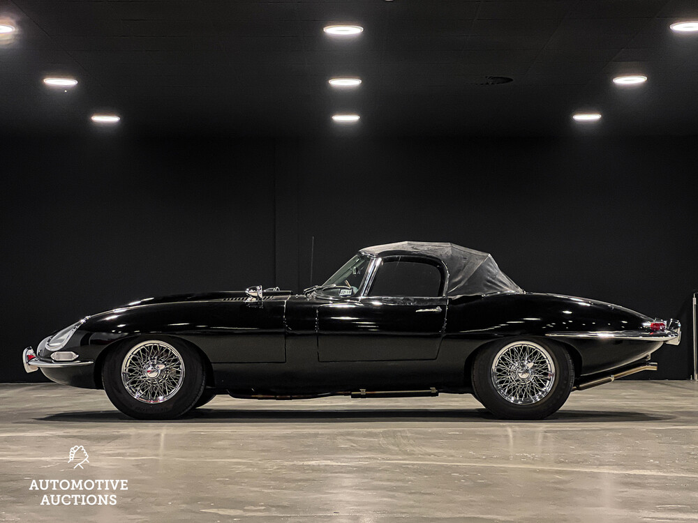 Jaguar E-Type Series 1 OTS 4.2 Zes-in-Lijn Cabriolet 1967, DZ-73-87