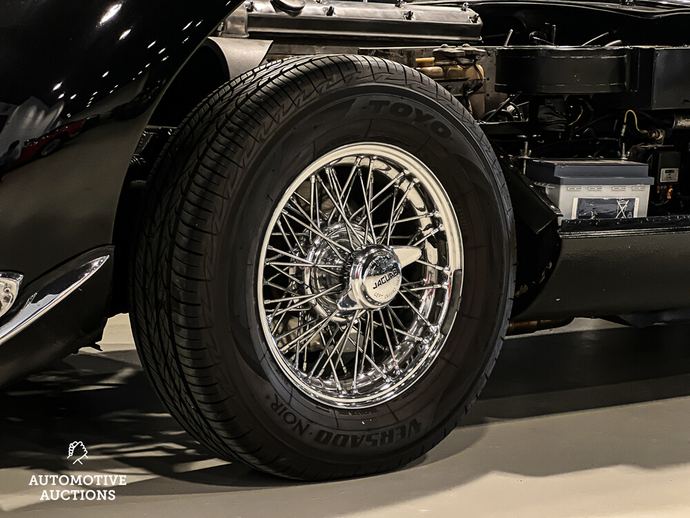 Jaguar E-Type Series 1 OTS 4.2 Zes-in-Lijn Cabriolet 1967, DZ-73-87