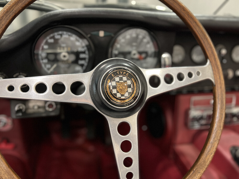 Jaguar E-Type Series 1 OTS 4.2 Zes-in-Lijn Cabriolet 1967, DZ-73-87