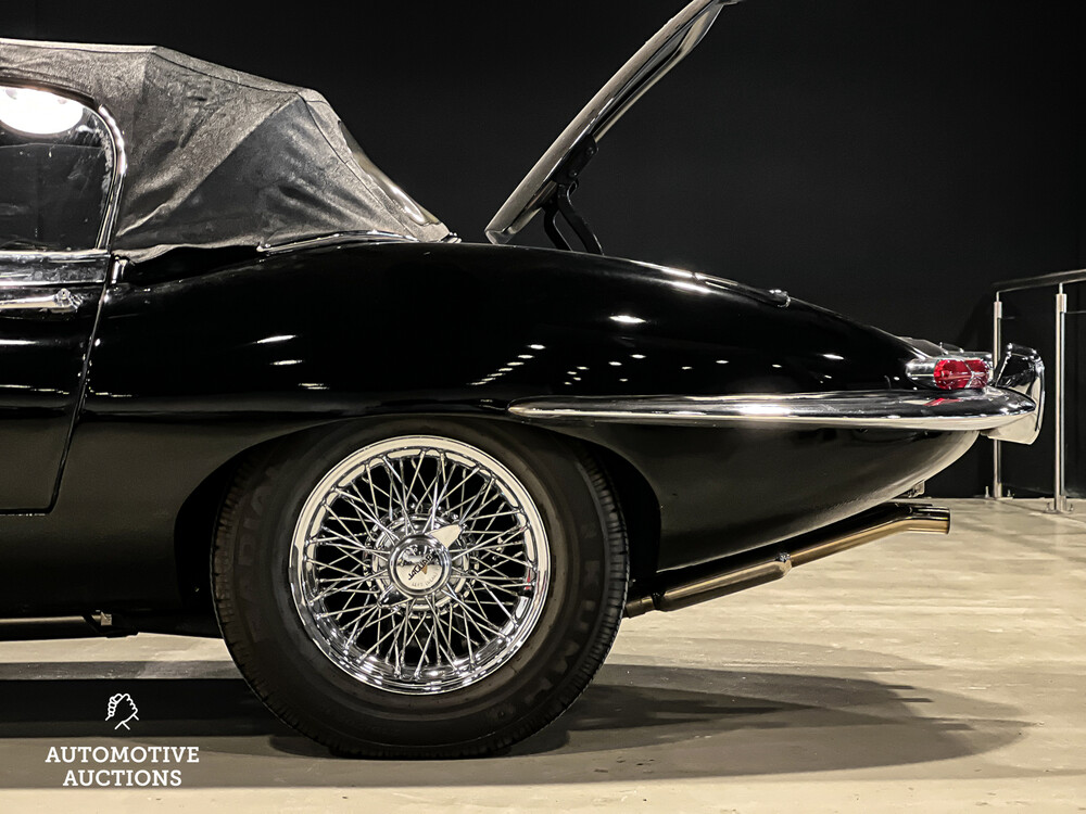 Jaguar E-Type Series 1 OTS 4.2 Zes-in-Lijn Cabriolet 1967, DZ-73-87