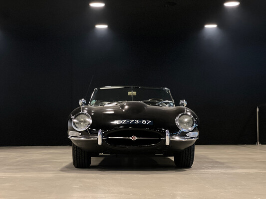 Jaguar E-Type Serie 1 OTS 4.2 Sechs-in-Reihen-Cabriolet 1967, DZ-73-87