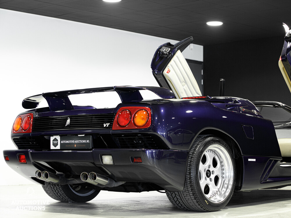 Lamborghini Diablo VT Roadster 5.7 V12 492pk Cabriolet 1996