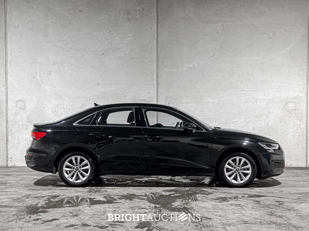 Audi A3 Limousine 35 TFSI Pro Line 150pk 2023 (Origineel-NL + 1e Eigenaar), X-645-JF