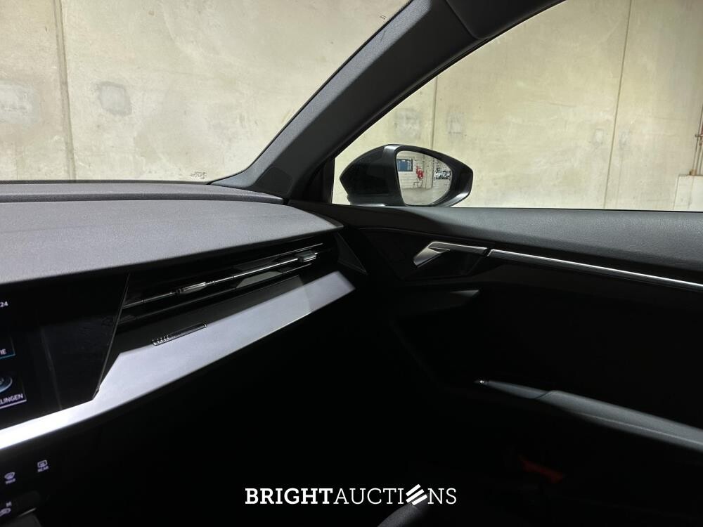 Audi A3 Limousine 35 TFSI Pro Line 150pk 2023 (Origineel-NL + 1e Eigenaar), X-645-JF