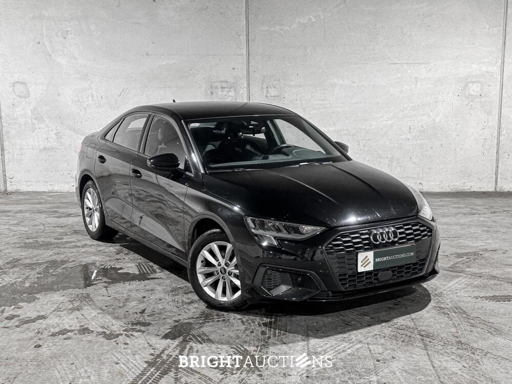 Audi A3 Limousine 35 TFSI Pro Line 150pk 2023 (Origineel-NL + 1e Eigenaar), X-645-JF