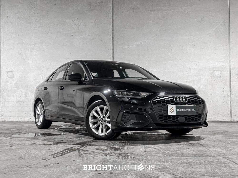 Audi A3 Limousine 35 TFSI Pro Line 150pk 2023 (Origineel-NL + 1e Eigenaar), X-645-JF