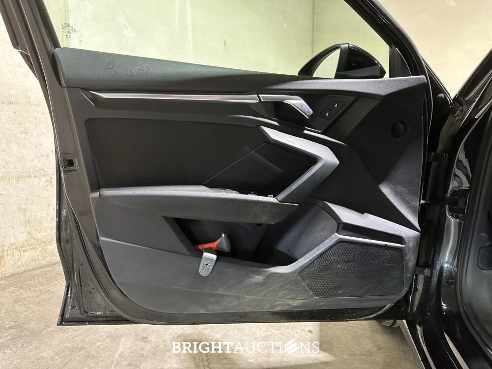 Audi A3 Limousine 35 TFSI Pro Line 150pk 2023 (Origineel-NL + 1e Eigenaar), X-645-JF