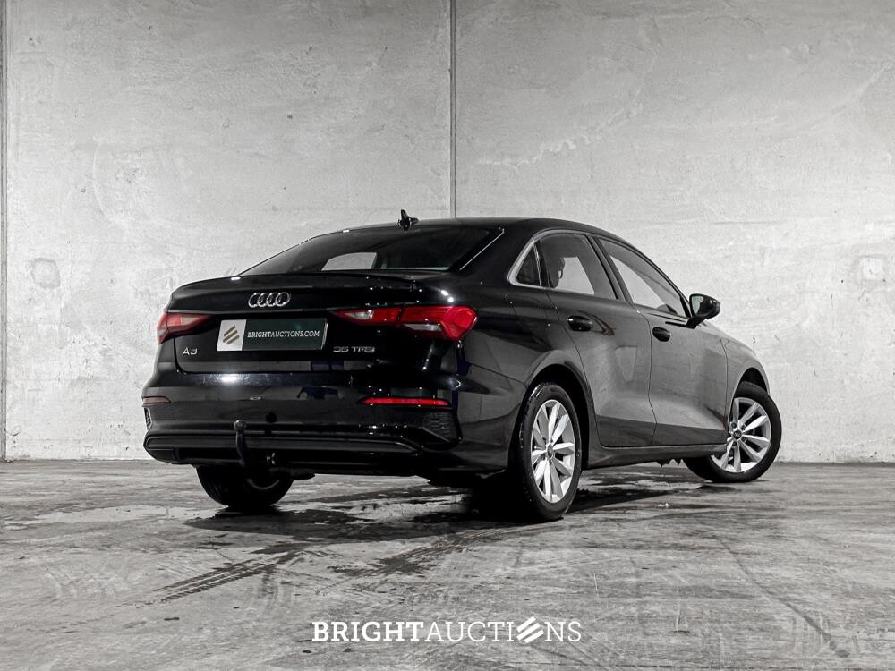 Audi A3 Limousine 35 TFSI Pro Line 150pk 2023 (Origineel-NL + 1e Eigenaar), X-645-JF