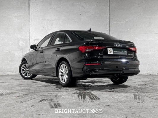 Audi A3 Limousine 35 TFSI Pro Line 150pk 2023 (Origineel-NL + 1e Eigenaar), X-645-JF