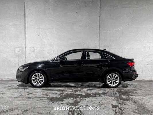 Audi A3 Limousine 35 TFSI Pro Line 150pk 2023 (Origineel-NL + 1e Eigenaar), X-645-JF