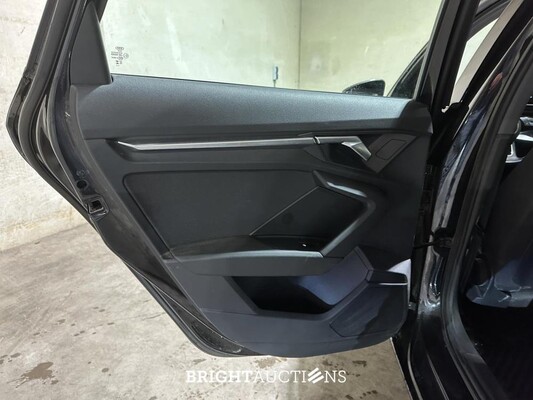 Audi A3 Limousine 35 TFSI Pro Line 150pk 2023 (Origineel-NL + 1e Eigenaar), X-645-JF