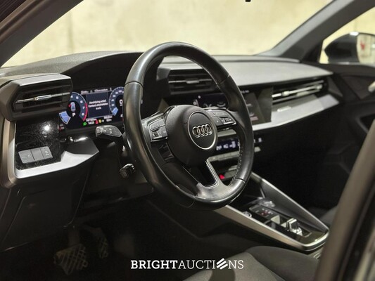 Audi A3 Limousine 35 TFSI Pro Line 150pk 2023 (Origineel-NL + 1e Eigenaar), X-645-JF