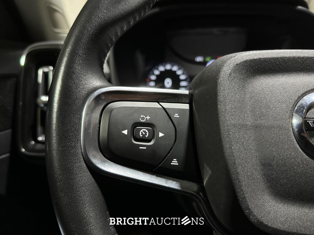 Volvo XC40 1.5 T2 129hp 2021
