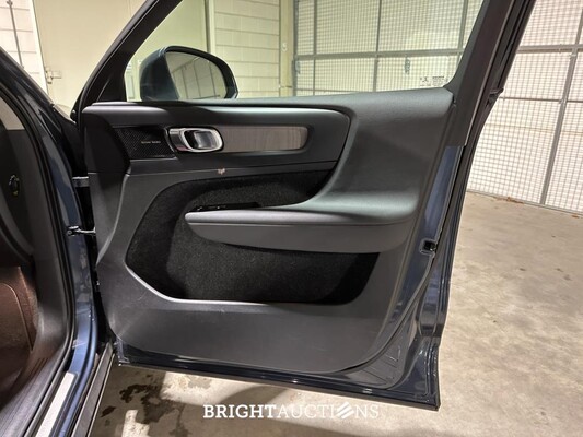 Volvo XC40 1.5 T2 129hp 2021