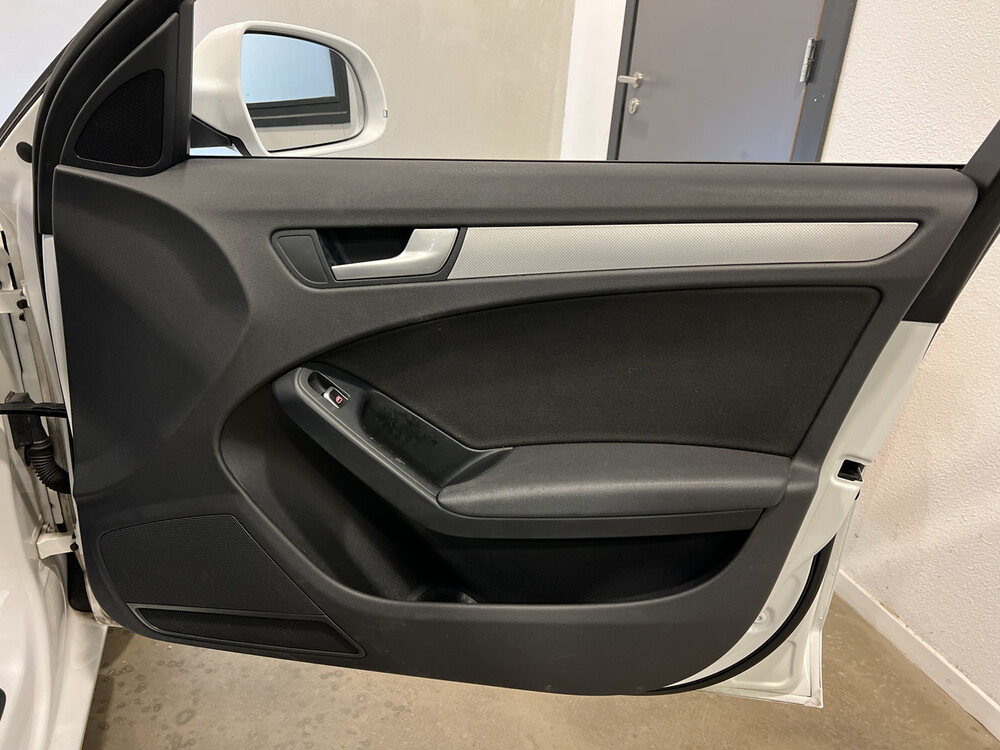 Audi A4 Avant 1.8 TFSI Business Edition Automaat -Facelift- 170pk 2012, G-524-LH