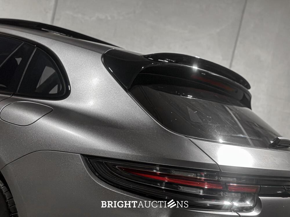 Porsche Panamera Sport Turismo 4 E-Hybrid 2.9 V6 462pk 2018 (Origineel-NL), RR-070-R