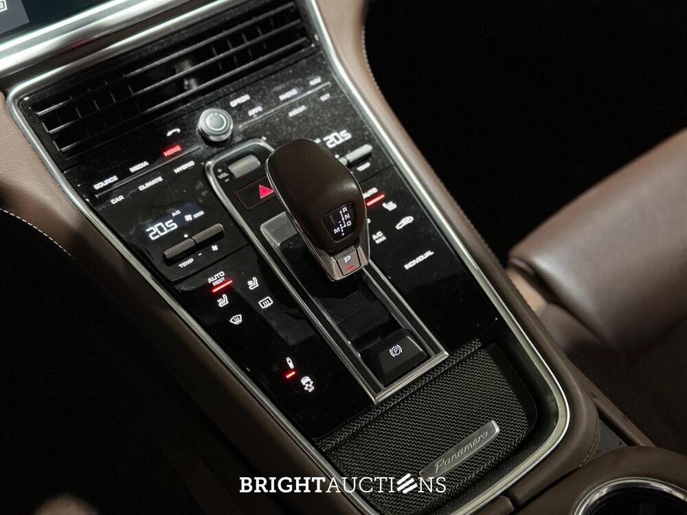 Porsche Panamera Sport Turismo 4 E-Hybrid 2.9 V6 462pk 2018 (Origineel-NL), RR-070-R