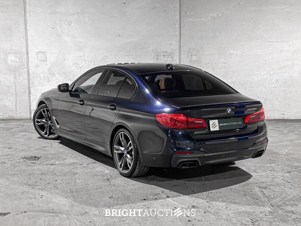 BMW M550i xDrive 4.4 V8 High Executive M-Sport 530pk 2020 5-serie G30, L-618-KL