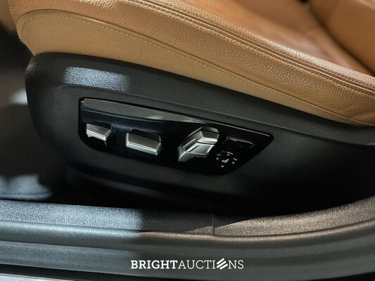 BMW M550i xDrive 4.4 V8 High Executive M-Sport 530pk 2020 5-serie G30, L-618-KL