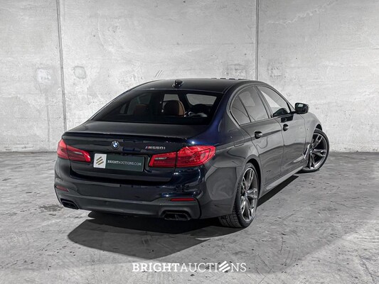 BMW M550i xDrive 4.4 V8 High Executive M-Sport 530pk 2020 5-serie G30, L-618-KL
