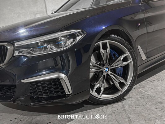 BMW M550i xDrive 4.4 V8 High Executive M-Sport 530pk 2020 5-serie G30, L-618-KL