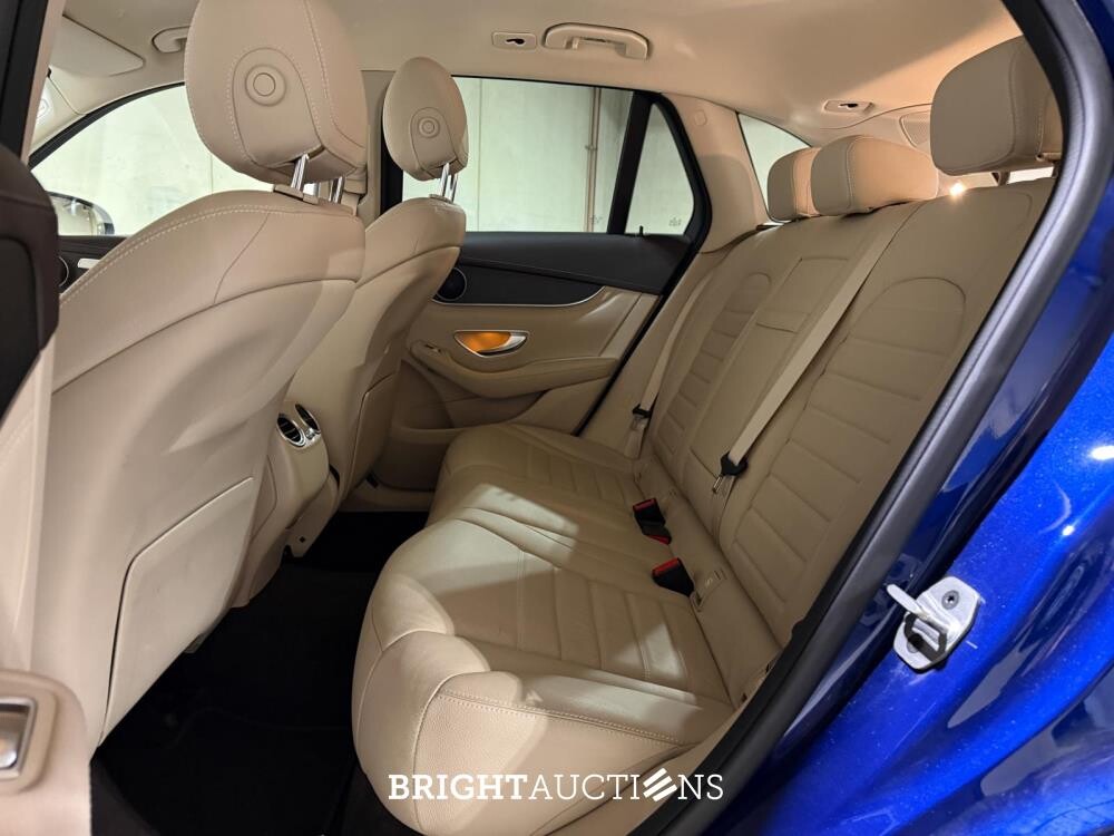 Mercedes-Benz GLC300e 4Matic Business Solution Luxury 320pk 2021 GLC-klasse (Origineel-NL & 1e Eigenaar), L-070-ZZ