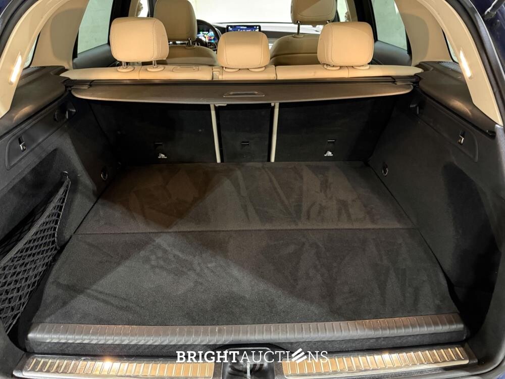 Mercedes-Benz GLC300e 4Matic Business Solution Luxury 320pk 2021 GLC-klasse (Origineel-NL & 1e Eigenaar), L-070-ZZ