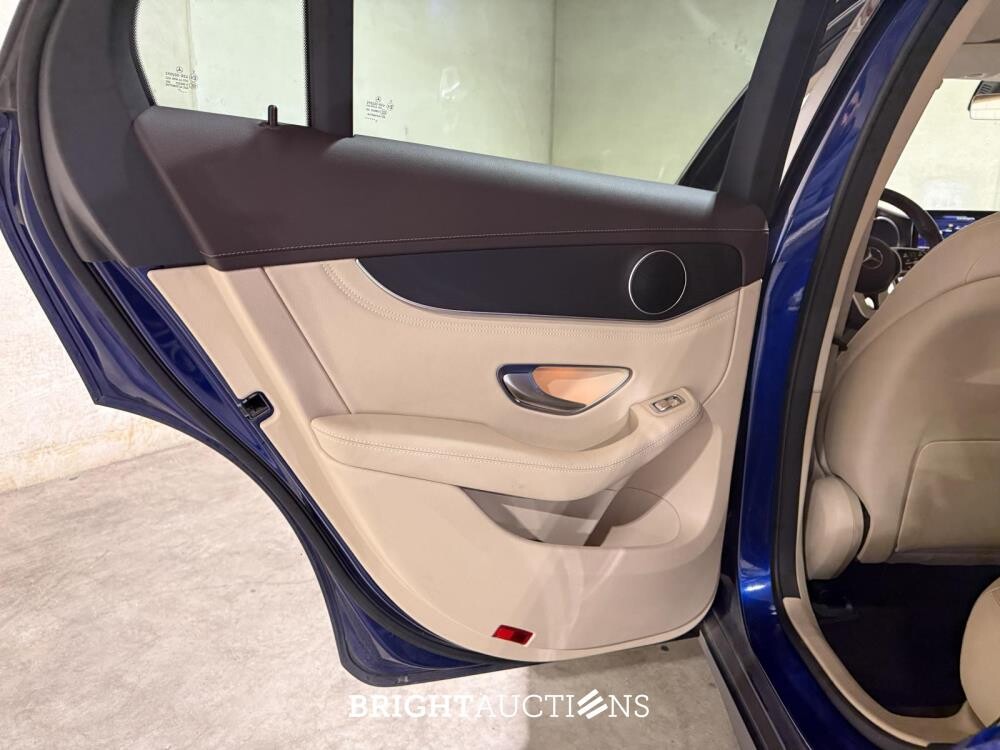 Mercedes-Benz GLC300e 4Matic Business Solution Luxury 320pk 2021 GLC-klasse (Origineel-NL & 1e Eigenaar), L-070-ZZ