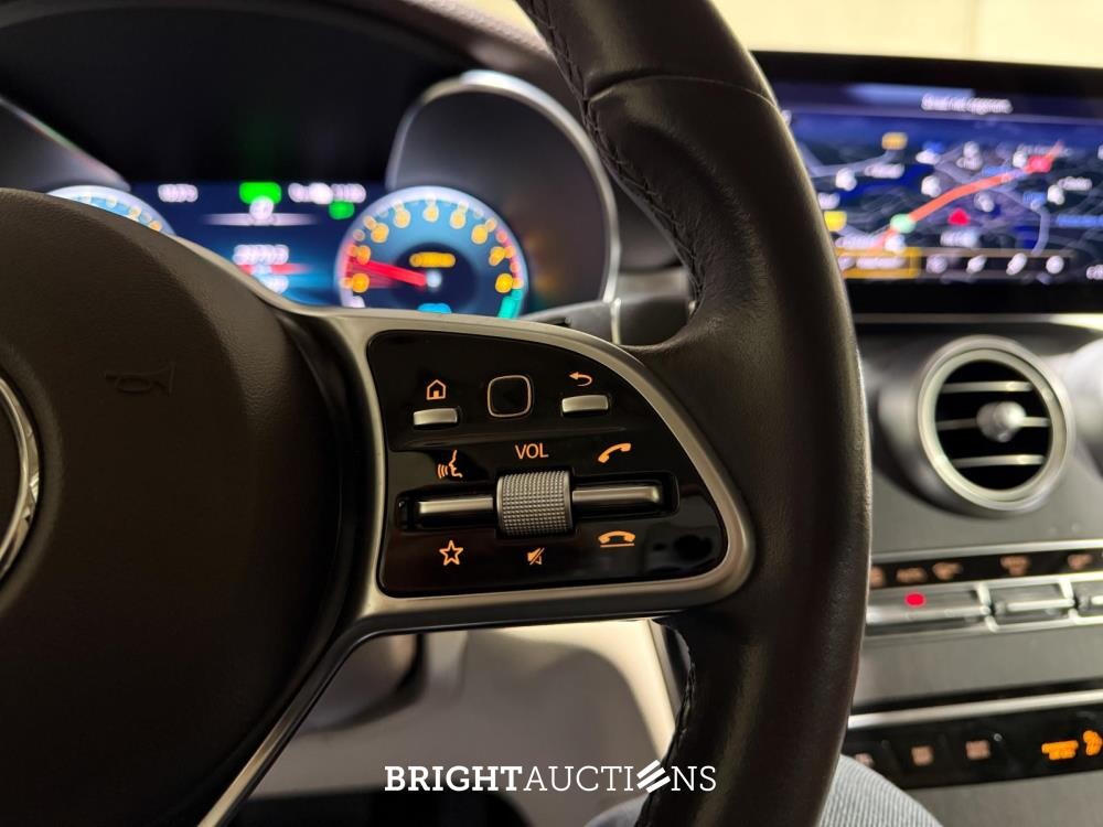 Mercedes-Benz GLC300e 4Matic Business Solution Luxury 320pk 2021 GLC-klasse (Origineel-NL & 1e Eigenaar), L-070-ZZ