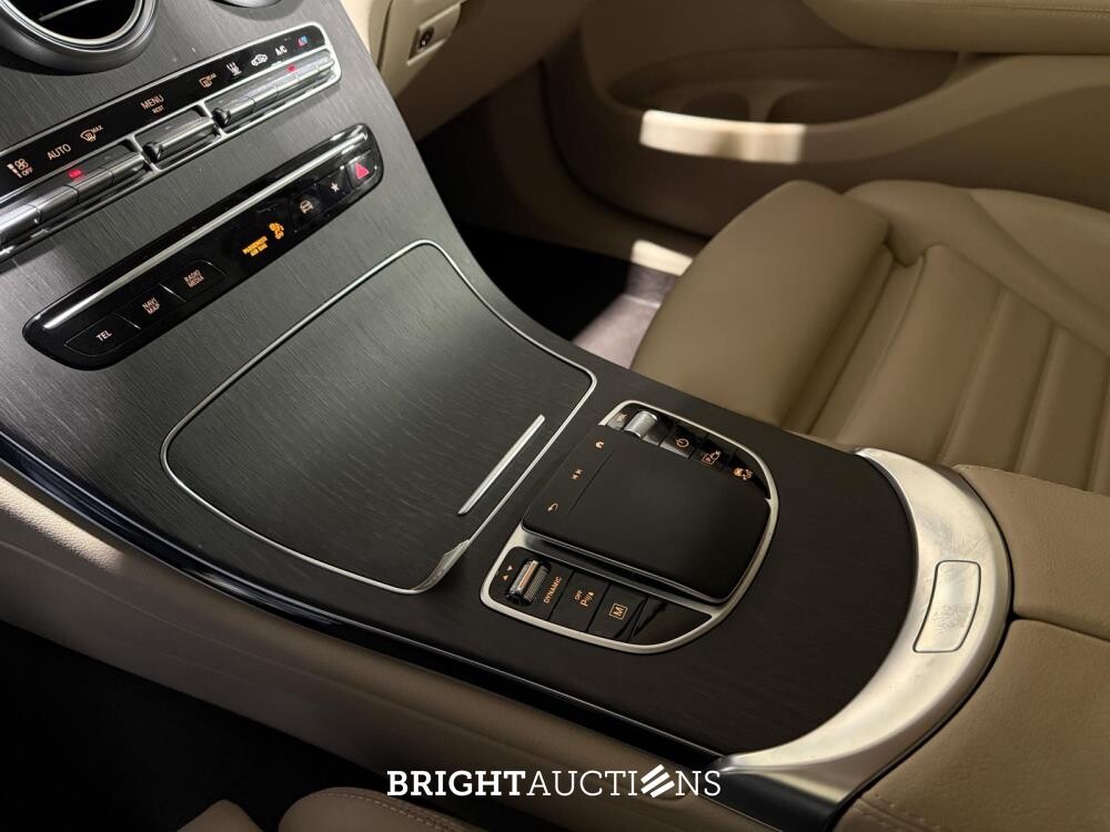 Mercedes-Benz GLC300e 4Matic Business Solution Luxury 320pk 2021 GLC-klasse (Origineel-NL & 1e Eigenaar), L-070-ZZ