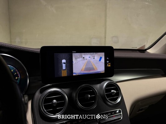 Mercedes-Benz GLC300e 4Matic Business Solution Luxury 320pk 2021 GLC-klasse (Origineel-NL & 1e Eigenaar), L-070-ZZ