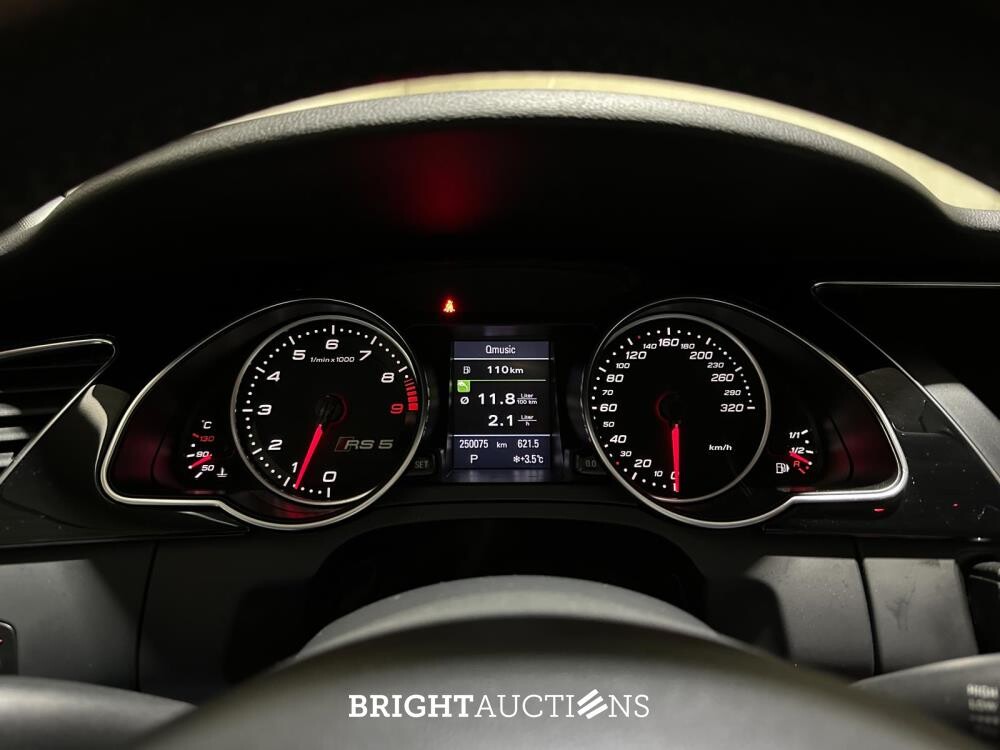 Audi RS5 Coupé 4.2 FSI V8 Quattro 450pk 2010, XN-941-L Youngtimer