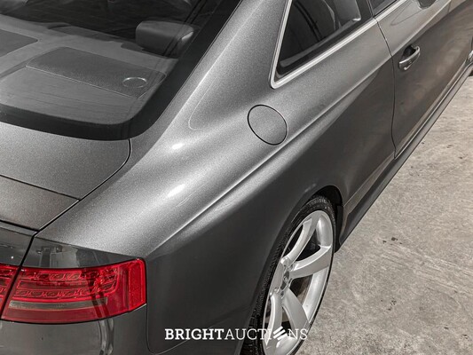 Audi RS5 Coupé 4.2 FSI V8 Quattro 450pk 2010, XN-941-L Youngtimer