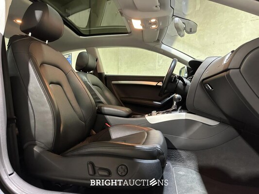 Audi RS5 Coupé 4.2 FSI V8 Quattro 450pk 2010, XN-941-L Youngtimer