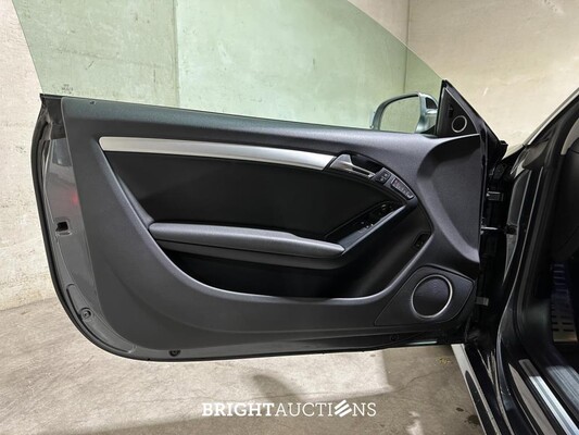 Audi RS5 Coupé 4.2 FSI V8 Quattro 450pk 2010, XN-941-L Youngtimer