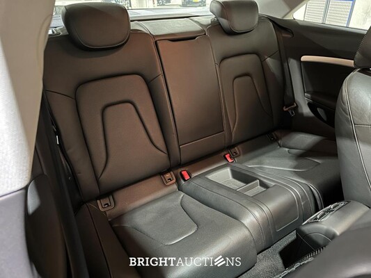 Audi RS5 Coupé 4.2 FSI V8 Quattro 450pk 2010, XN-941-L Youngtimer