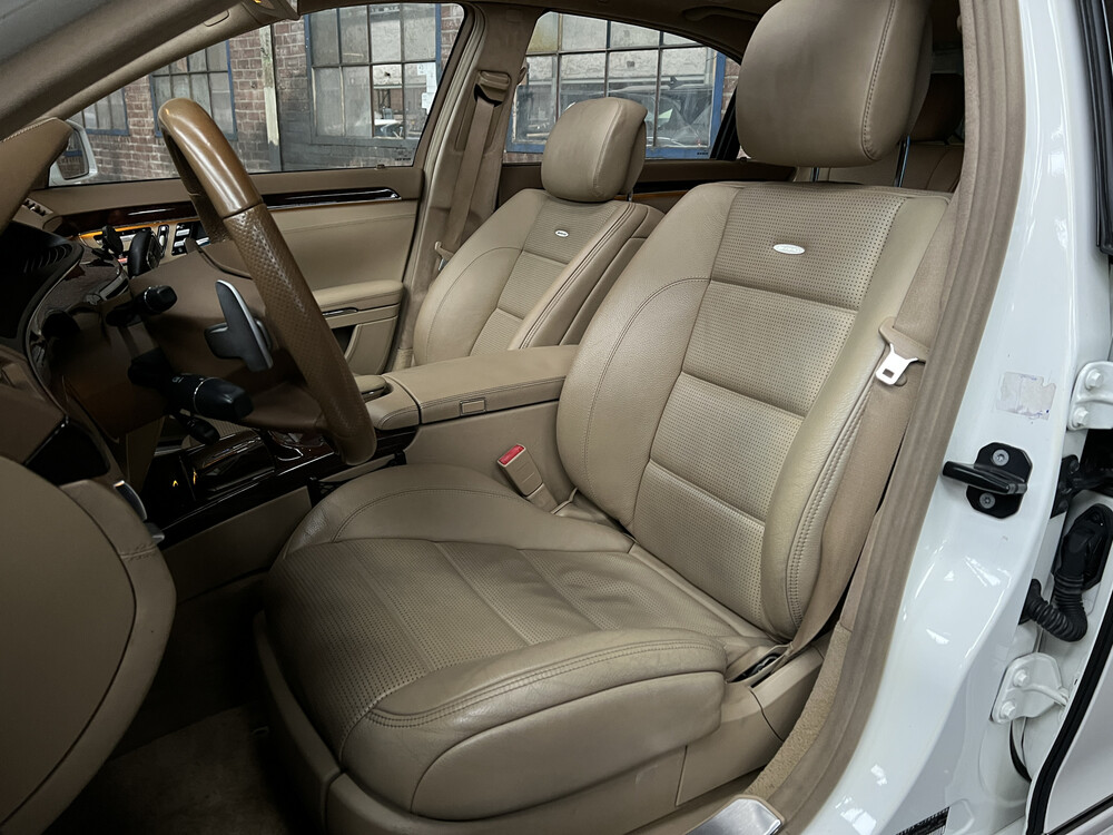 Mercedes-Benz S63 AMG 2LOOK-Edition Special 5.5 V8 S-Klasse 544PS 2011