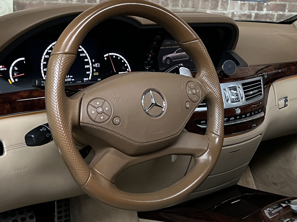 Mercedes-Benz S63 AMG 2LOOK-Edition Special 5.5 V8 S-Klasse 544PS 2011
