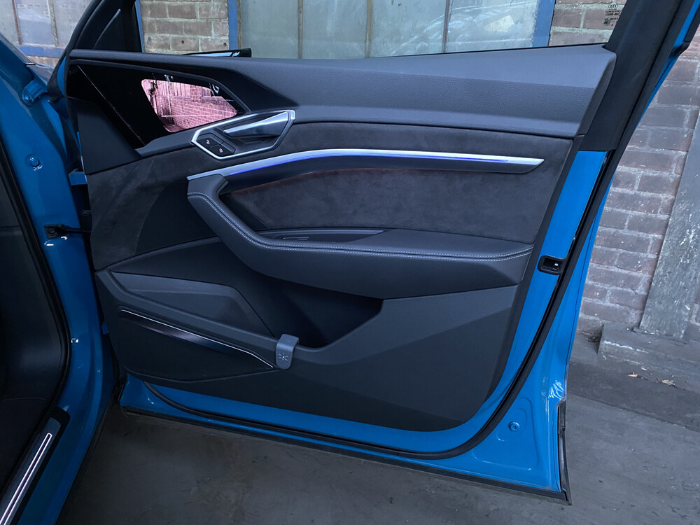 Audi e-tron EDITION ONE 55 Quattro Advanced 95 kWh 215PS 2018 -Orig NL-, XH-842-D