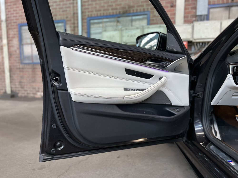 BMW 540i xDrive M-PERFROMANCE M-sport 5er 340PS 2018 -Org. NL-, SH-052-H