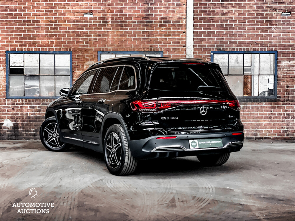 Mercedes-Benz EQB300 AMG 4Matic 228PS 2022 -Herstellergarantie-
