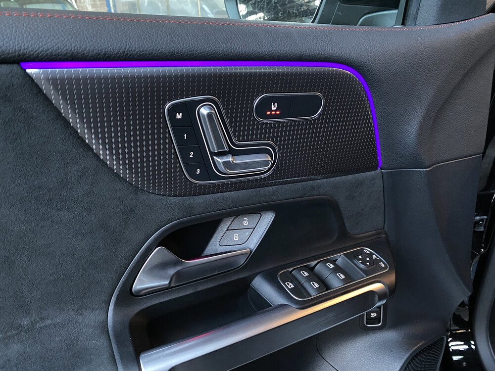 Mercedes-Benz EQB300 AMG 4Matic 228PS 2022 -Herstellergarantie-