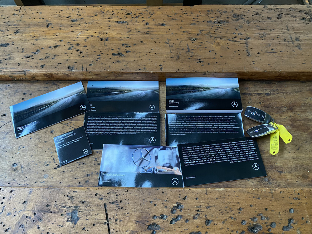 Mercedes-Benz EQB300 AMG 4Matic 228PS 2022 -Herstellergarantie-