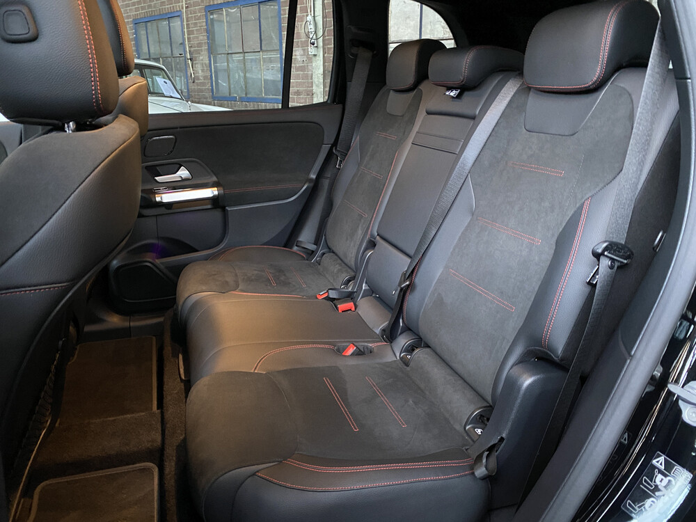 Mercedes-Benz EQB300 AMG 4Matic 228PS 2022 -Herstellergarantie-