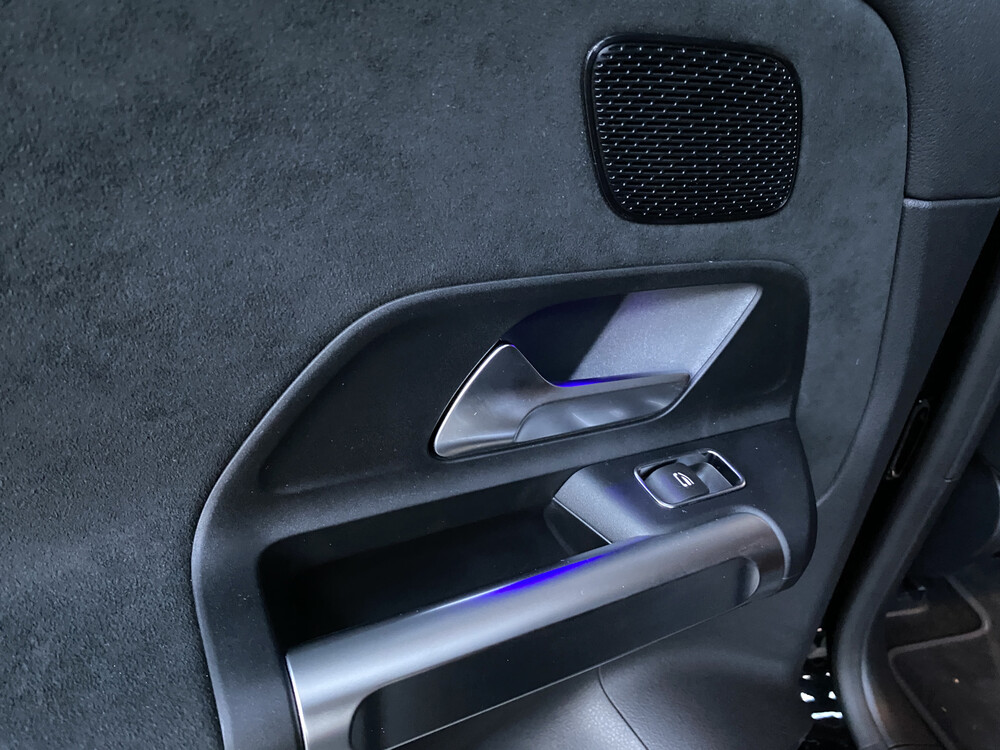 Mercedes-Benz EQB300 AMG 4Matic 228PS 2022 -Herstellergarantie-