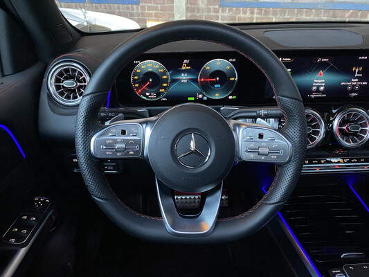 Mercedes-Benz EQB300 AMG 4Matic 228pk 2022 -Fabrieksgarantie-